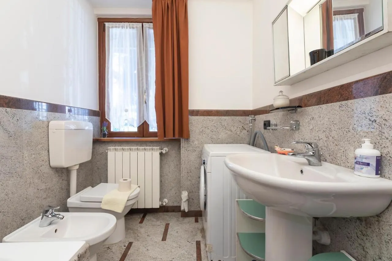 Casa Stella Malpensa Hotel Cassano Magnago Gæstehus